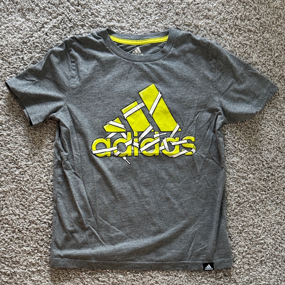 Adidas Kids Tee in Gray with Yellow Logo